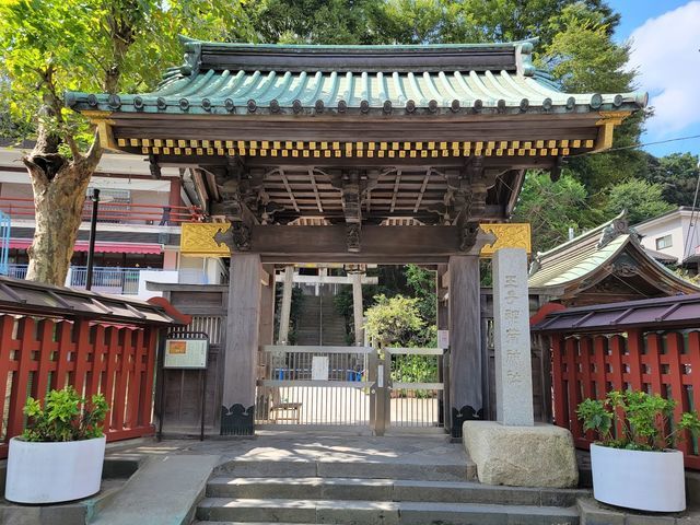 王子稲荷神社・装束稲荷神社】大晦日の「王子狐の行列」が有名な神社