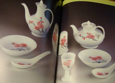 中国 景徳鎮製 毛沢東バッジ - 徽章はバッジにしてピン