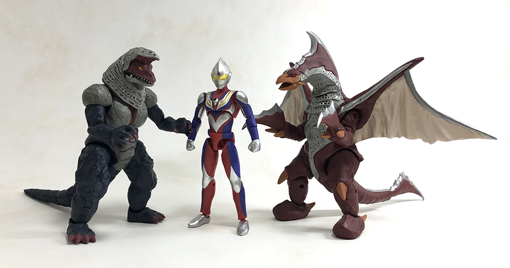 バンダイ 超動ウルトラマン ウルトラマンティガ 光を継ぐもの Amazon