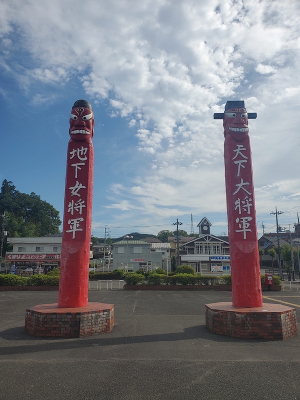 日高市や観光客を守っている魔除け「将軍標（チャンスン）」 - 歩・探