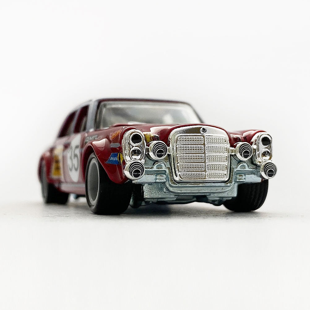 MERCEDES-BENZ 300 SEL 6.8 AMG - 増えすぎたミニカーに愛を捧ぐ