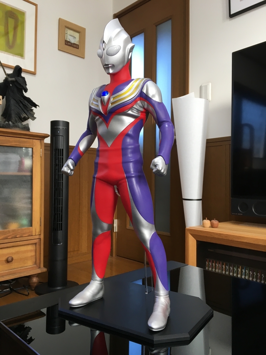 未使用☆レア JUNGLE 光の巨人シリーズ01 ウルトラマンティガ 1/100 未