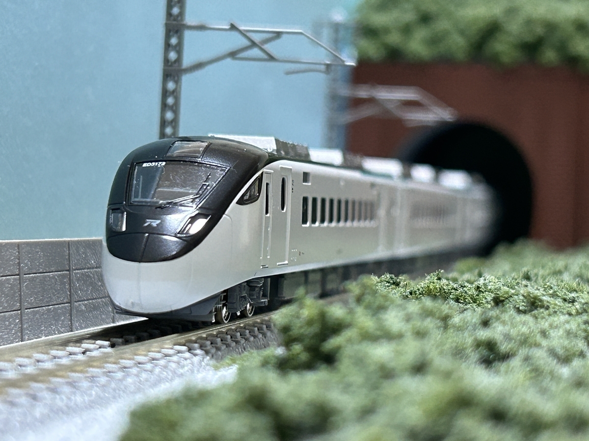 Nゲージ 台湾鉄道管理局 プユマ 六堆300年慶典号 限定300セット