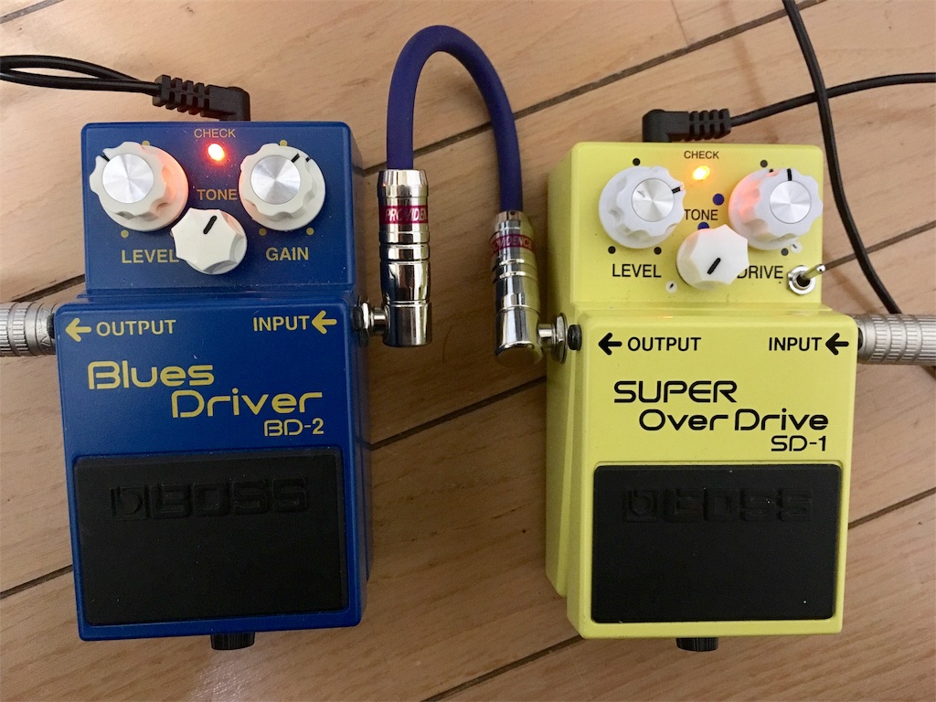 歪み系エフェクターでペアを組ます① - エフェクターノート