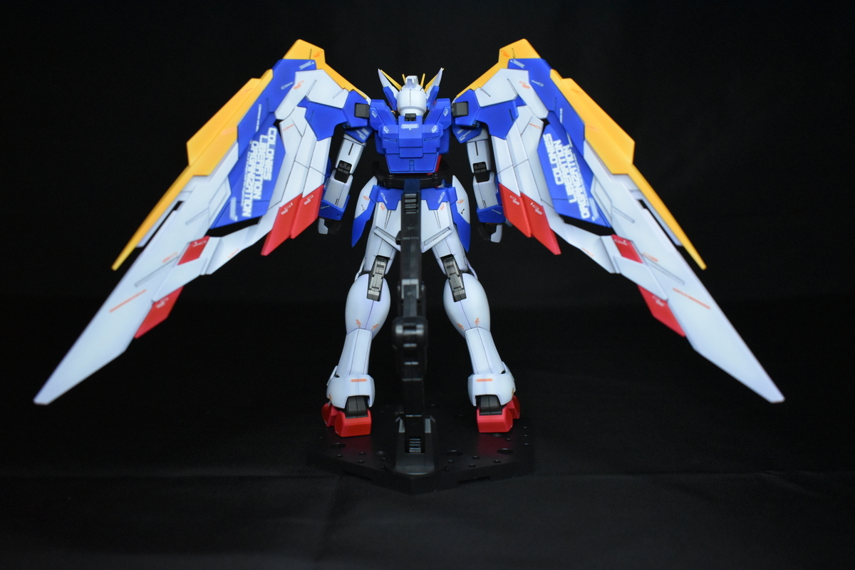 ウイングガンダム ver.ka 塗装完成品 MG 1/100 ウイングガンダム Ver