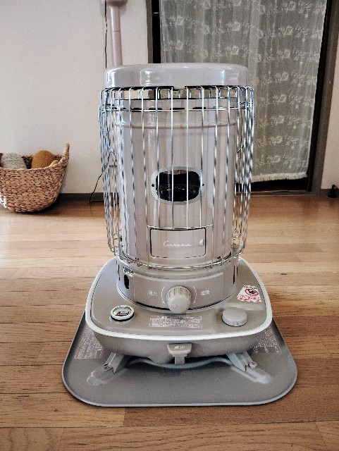 石油ストーブのある暮らし あずきミルク - 雑貨のあるかわいい暮らし