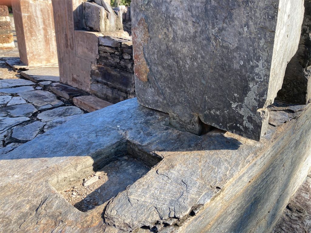 プラ・リーラ（遊行仏）】 พระลีลา 石仏/携行仏/スコタイ朝 プラ