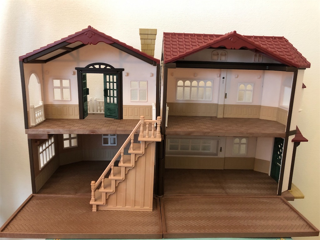 赤い屋根の大きなお家 クラシックカラー開封 - 森の住人