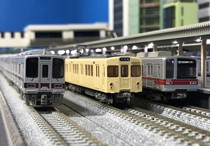 マイクロエース 東武20070系 地味に入線 - 休日の屋根裏