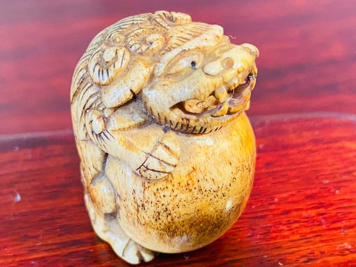 根付木材金魚在銘