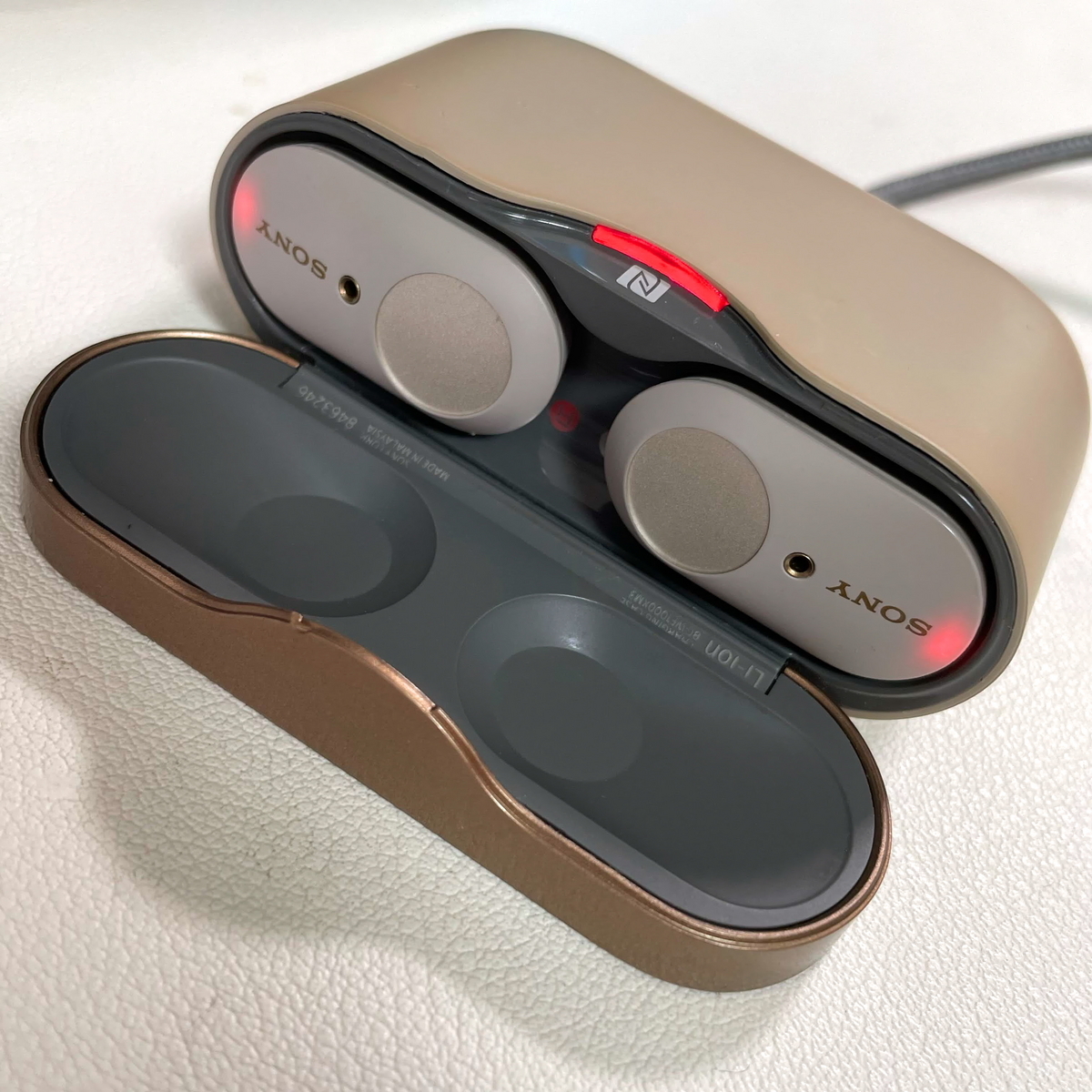 SONY『WF-1000XM3』充電ケースのバッテリー交換をしてみる。 - Sat03 Labs