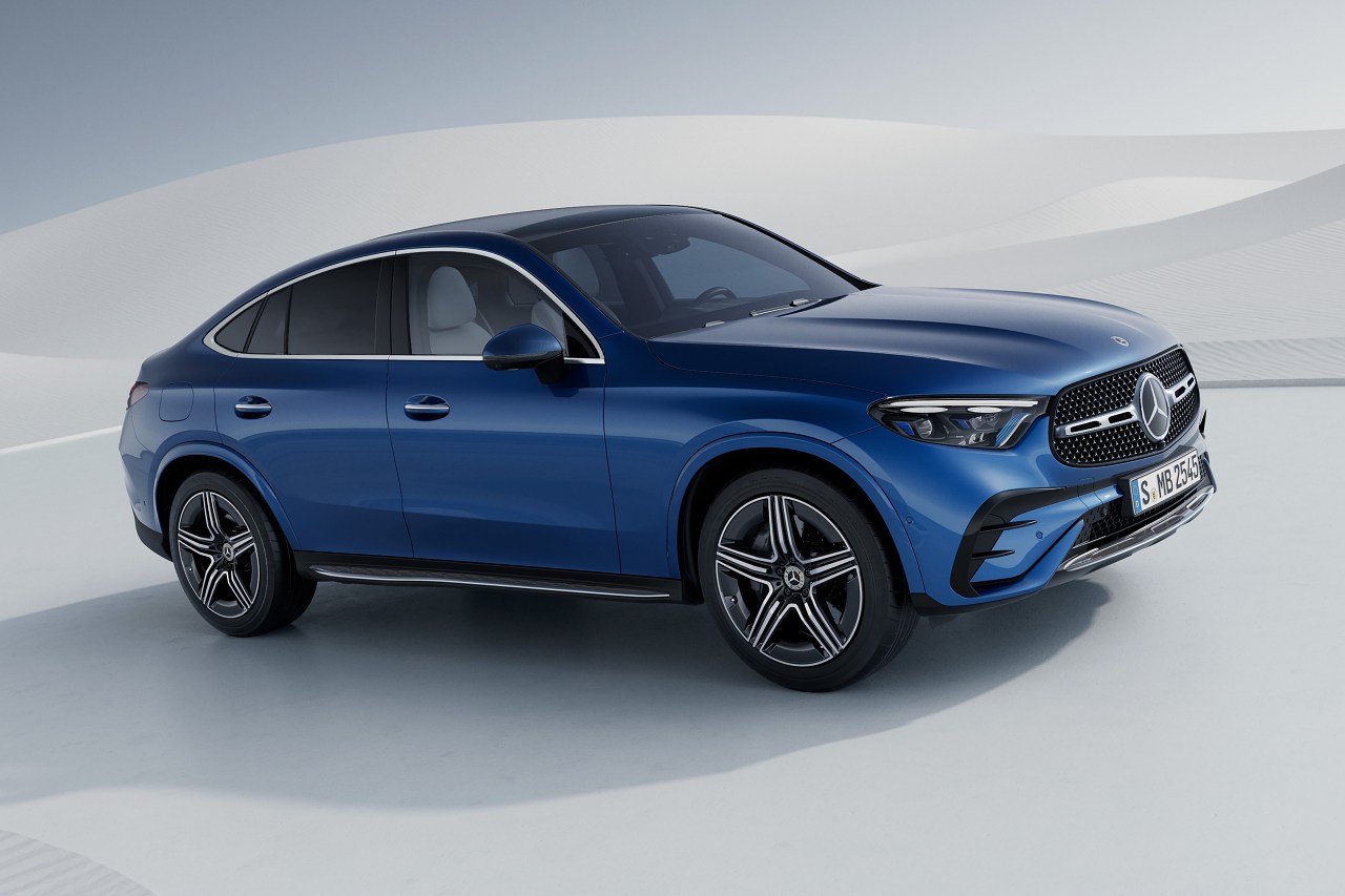 メルセデス・ベンツ、初フルモデルチェンジの『GLCクーペ』導入で“220d