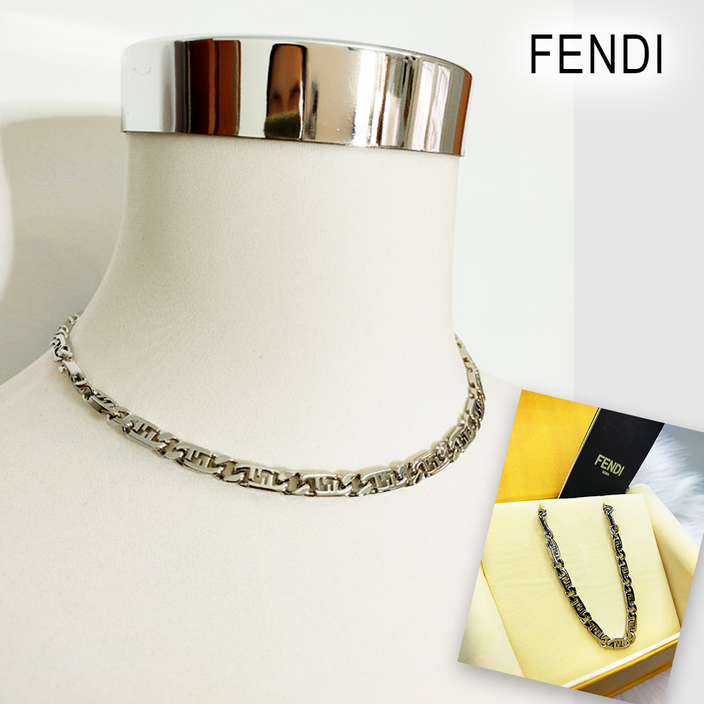 フェンディ FENDY airpods エアポッズ チェーン ネックレス 【公式通販】