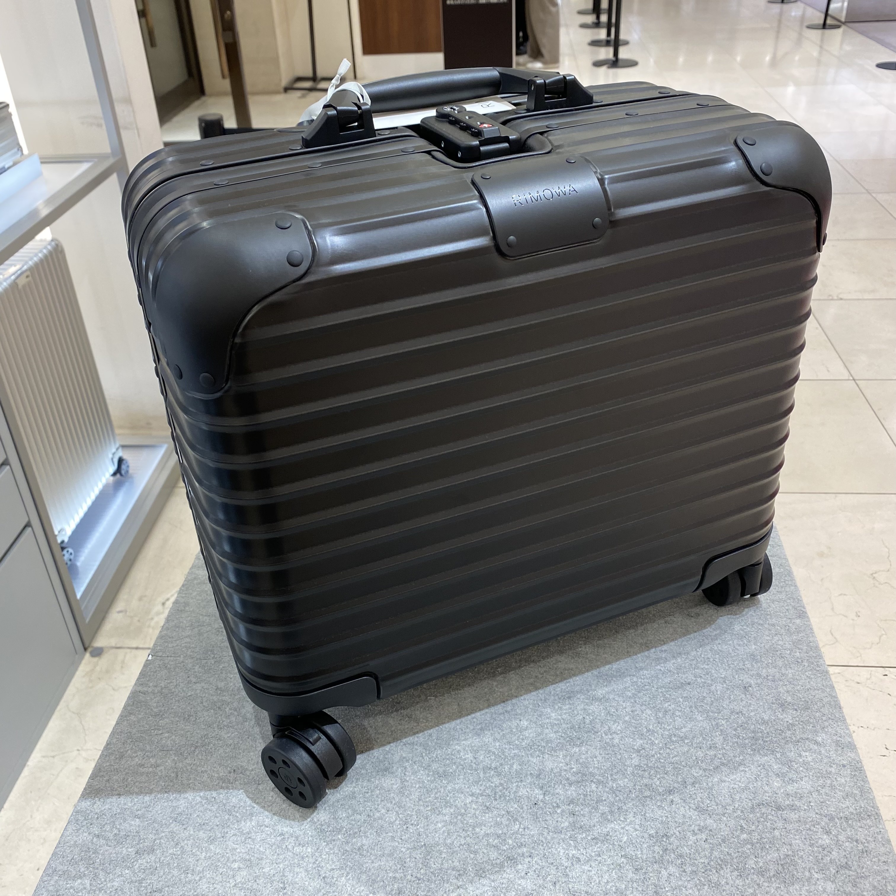 RIMOWA Original Compactリモワ オリジナル コンパクト