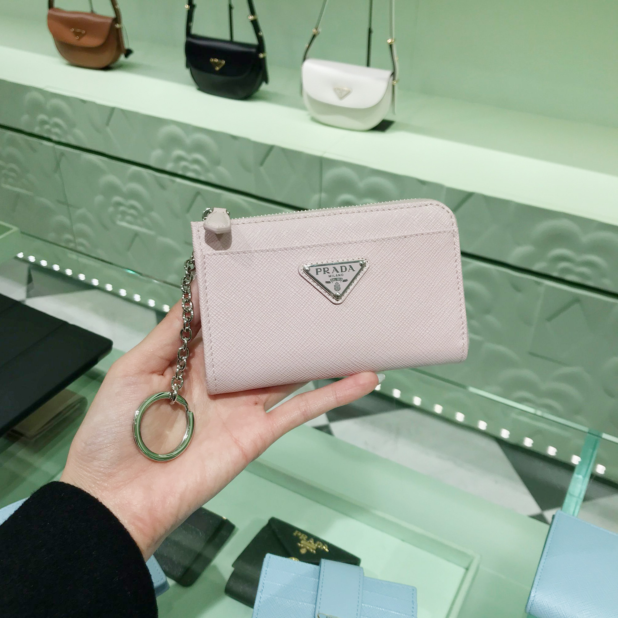 ☆PRADA☆ サフィアーノ キーケース♪フラグメントケース (PRADA/キー