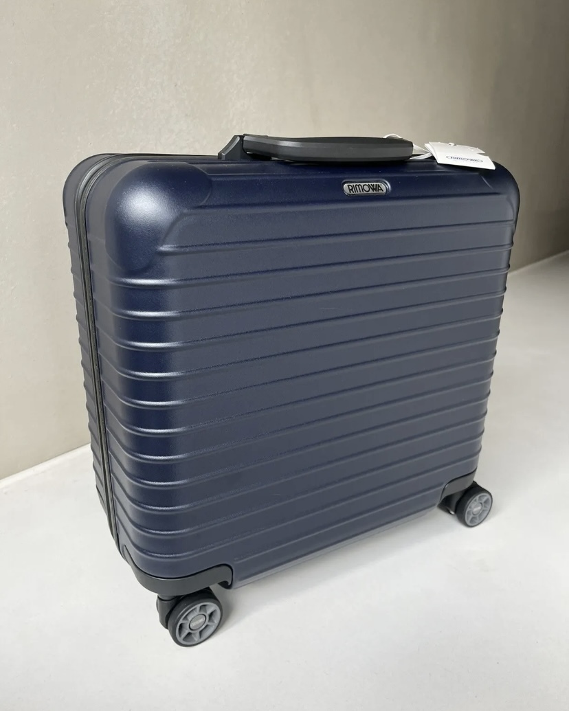 廃盤希少】RIMOWA サルサエアー91L 4輪 ライトブルー 820.73 廃盤希少