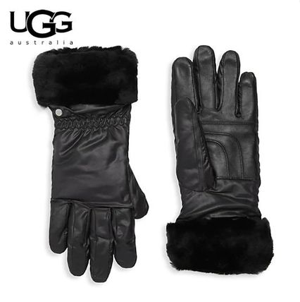 新品】UGG ブラック 手袋 スマートフォン対応 ショッパー付 スマホ