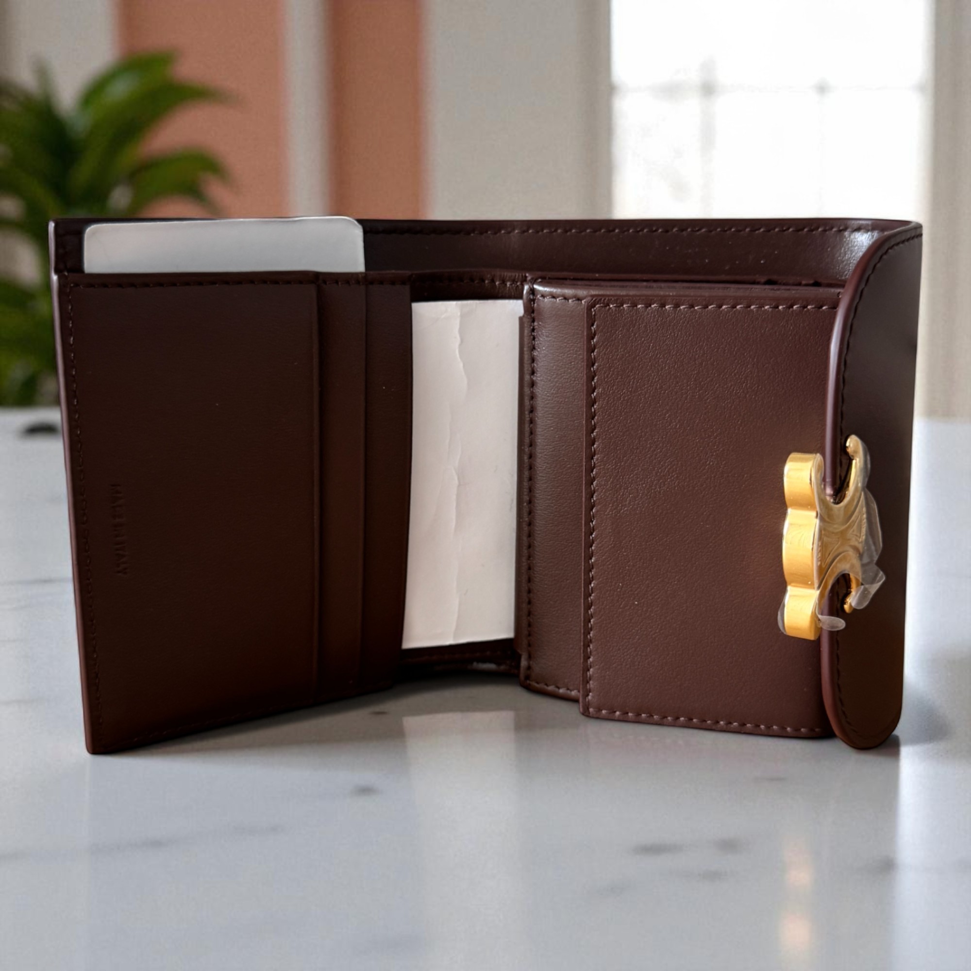 セリーヌ CELINE スモールフラップウォレットトリオンフ折り財布