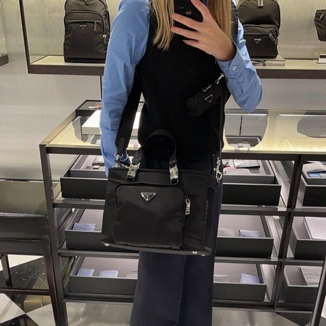 日本未入荷】PRADA◇Re-Nylon レザー ペット バッグ (PRADA/ペット