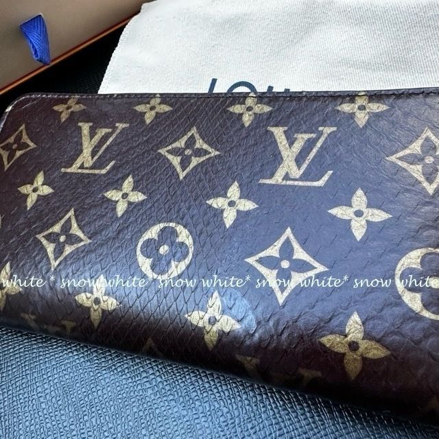 明日着 限定 パイソン 茶x金LVロゴ♪ 長財布 ZIPPY ルイヴィトン