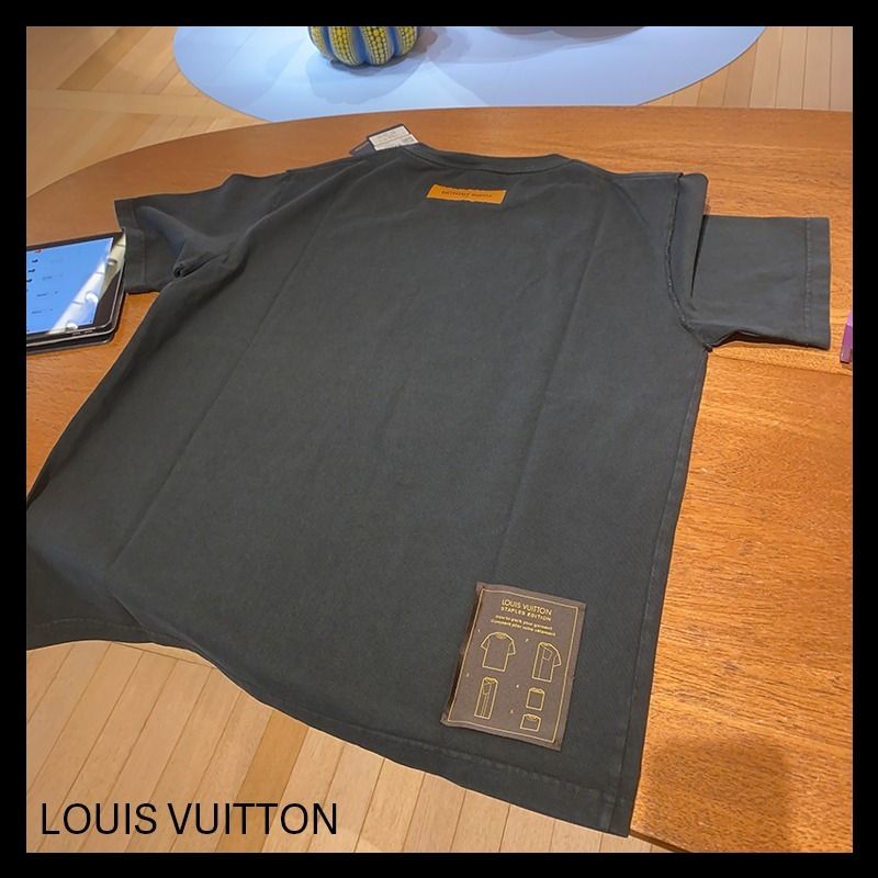 すぐ届く】 ルイヴィトン インサイド アウト Tシャツ (Louis Vuitton/T