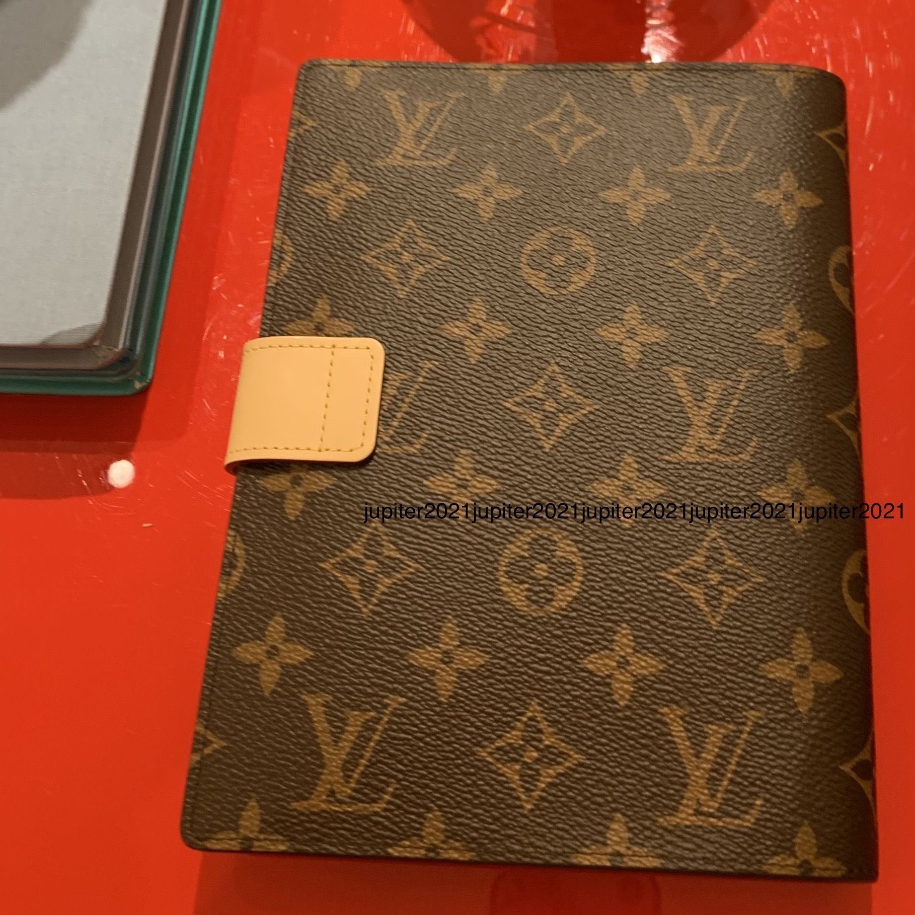 すぐ届く》ルイヴィトン モノグラム 手帳カバー Sロック (Louis