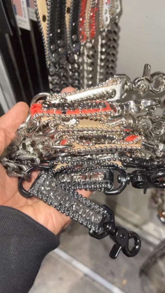 SS22 Supreme B.B. Simon Studded Dog Collar - 首輪 リード (Supreme