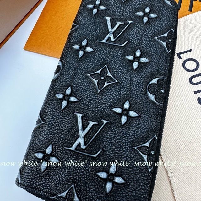 明日着 限定 レザー製 LV デボス加工♪ モノグラム 長財布 ZIPPY