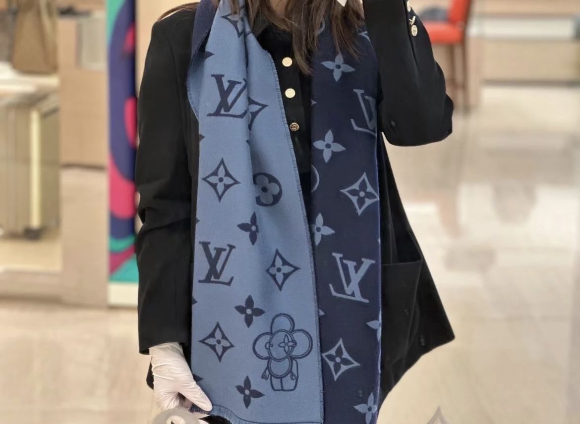 大人気！】Louis Vuitton☆マフラー モノグラムヴィヴィエンヌ (Louis