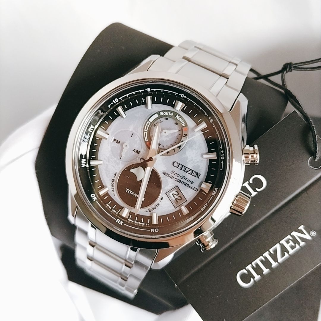 日本未入荷☆シチズン ムーンフェイズ チタン 電波ソーラー時計