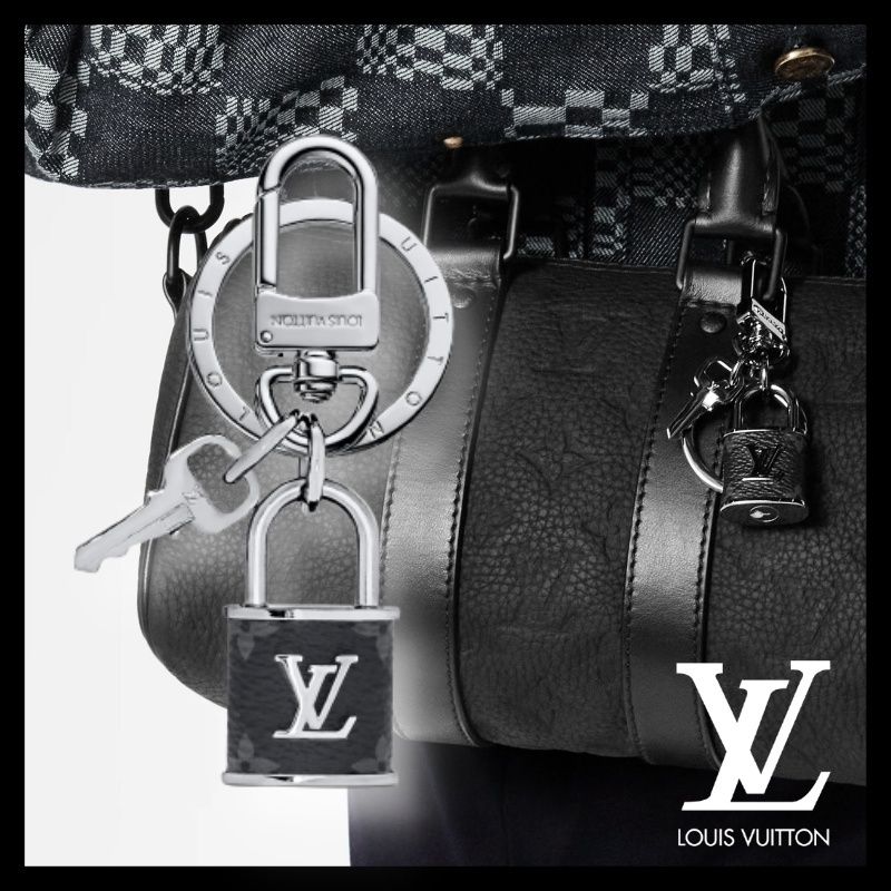 23SS新作☆Louis Vuitton☆ルイヴィトン ポルト クレ・LV ロック