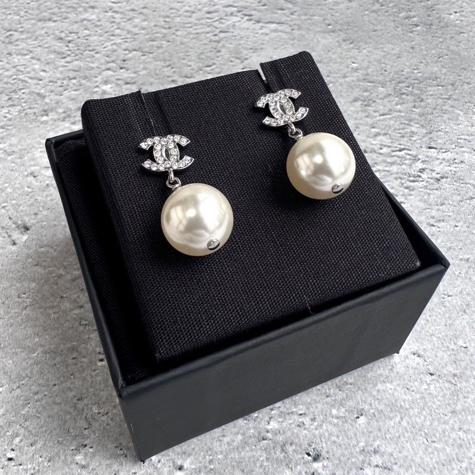 極上美品 CHANEL シャネル パールピアス 楽天市場】シャネル CHANEL