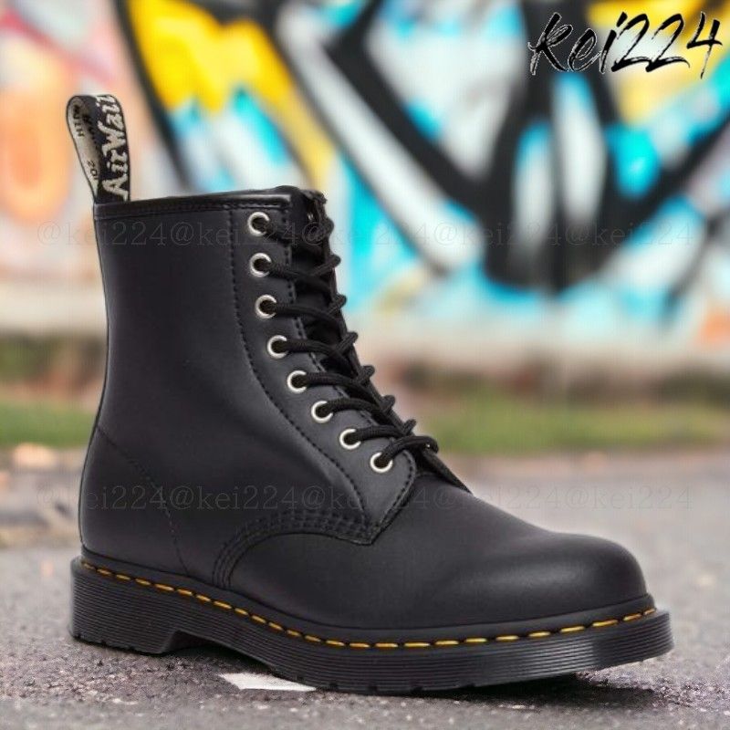 Dr. Martens ブラックレザーブーツ 8ホール Dr. Martens 8ホールブラック