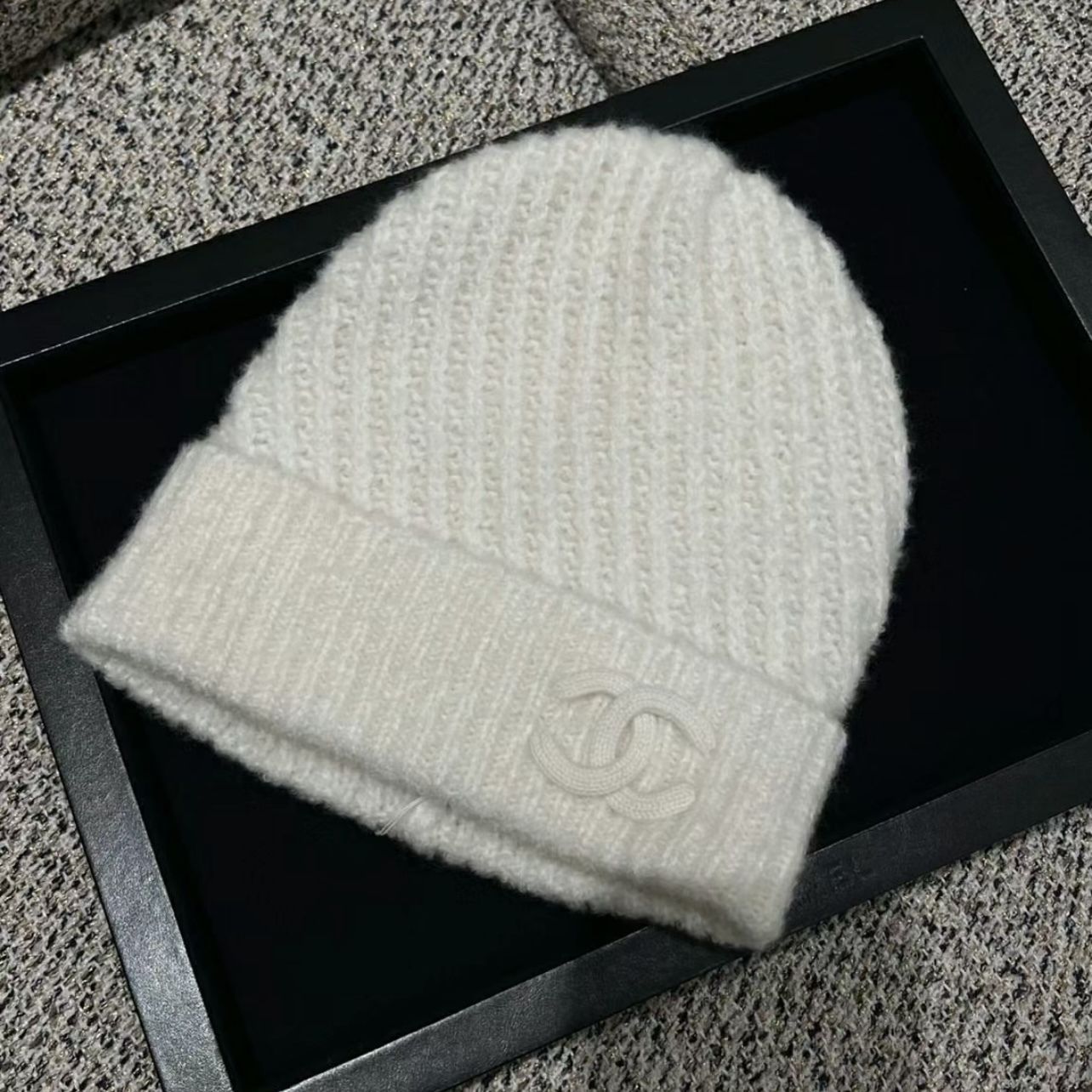 オールホワイトがあざと可愛い♪】CHANEL ニット帽 カシミア (CHANEL