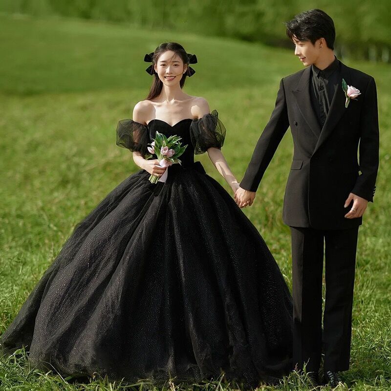 ブラックウェディングドレスオフショルダー (ウェディングドレス