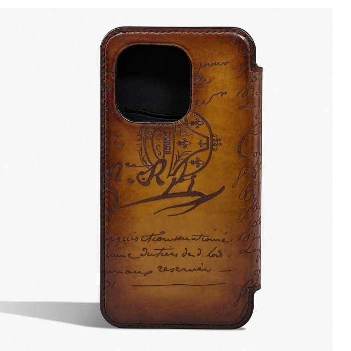 Berluti】Scritto Leather Iphone 15 Pro 手帳型ケース (Berluti