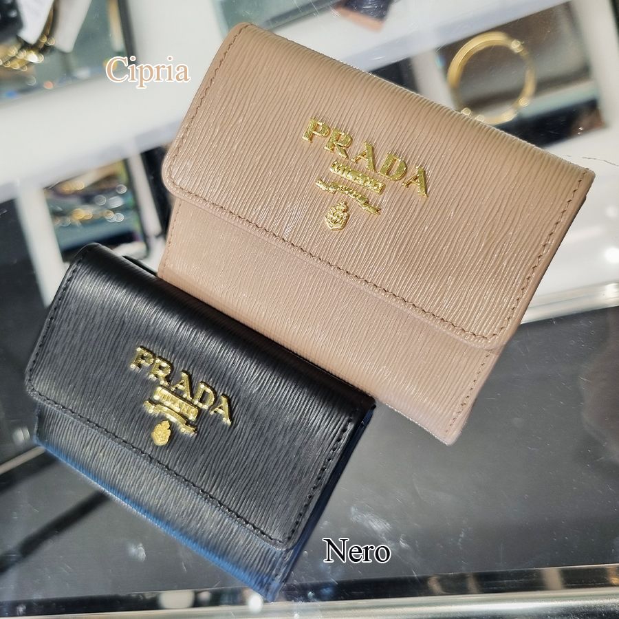 marine♡ 三つ折り財布 ヴィッテロムーブ バイカラー 金ロゴ 赤 黒