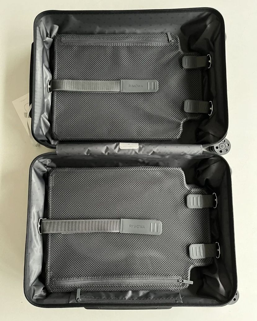 RIMOWA】Essential Cabin S マットブラック 4輪 (RIMOWA/スーツケース