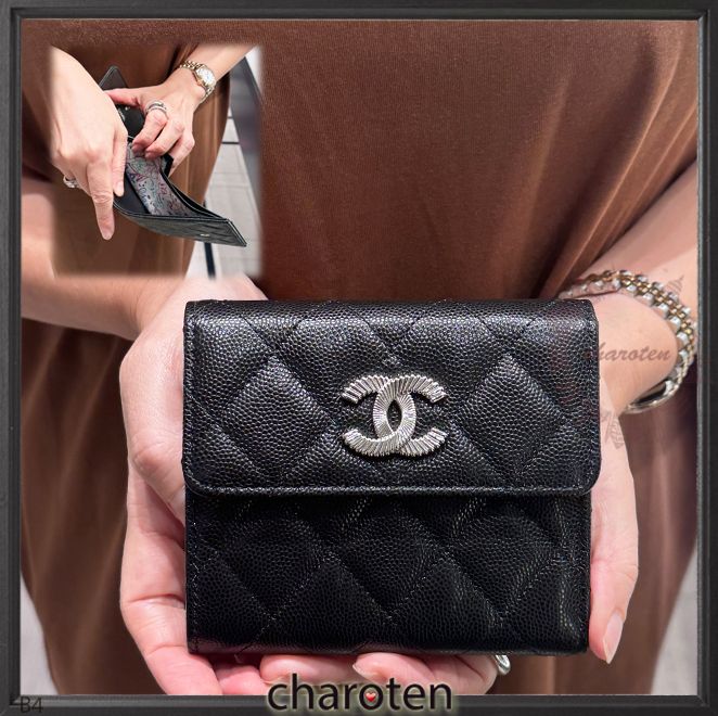 追跡付】小バッグに☆カラフルなお魚の裏地♪3つ折り財布 (CHANEL