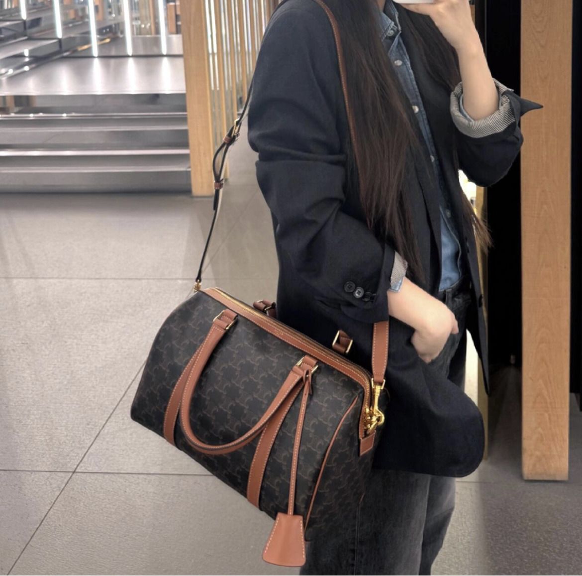 普段使いから旅行まで幅広く メンズもOK Celine ボストンバッグ