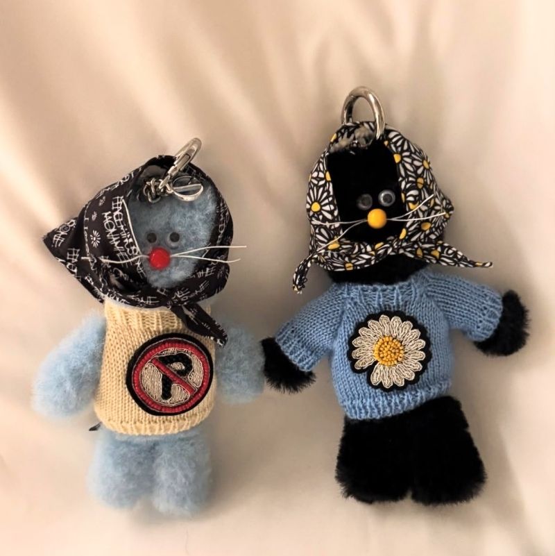 PEACEMINUSONE X MONAMHEE コラボ キーホルダー PEACEMINUSONE X