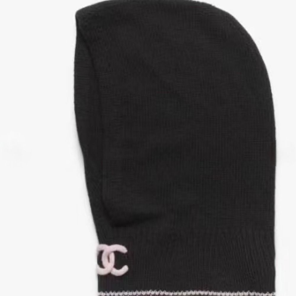 話題のバラクラバ☆【CHANEL】目出し帽 25Bコレクション (CHANEL