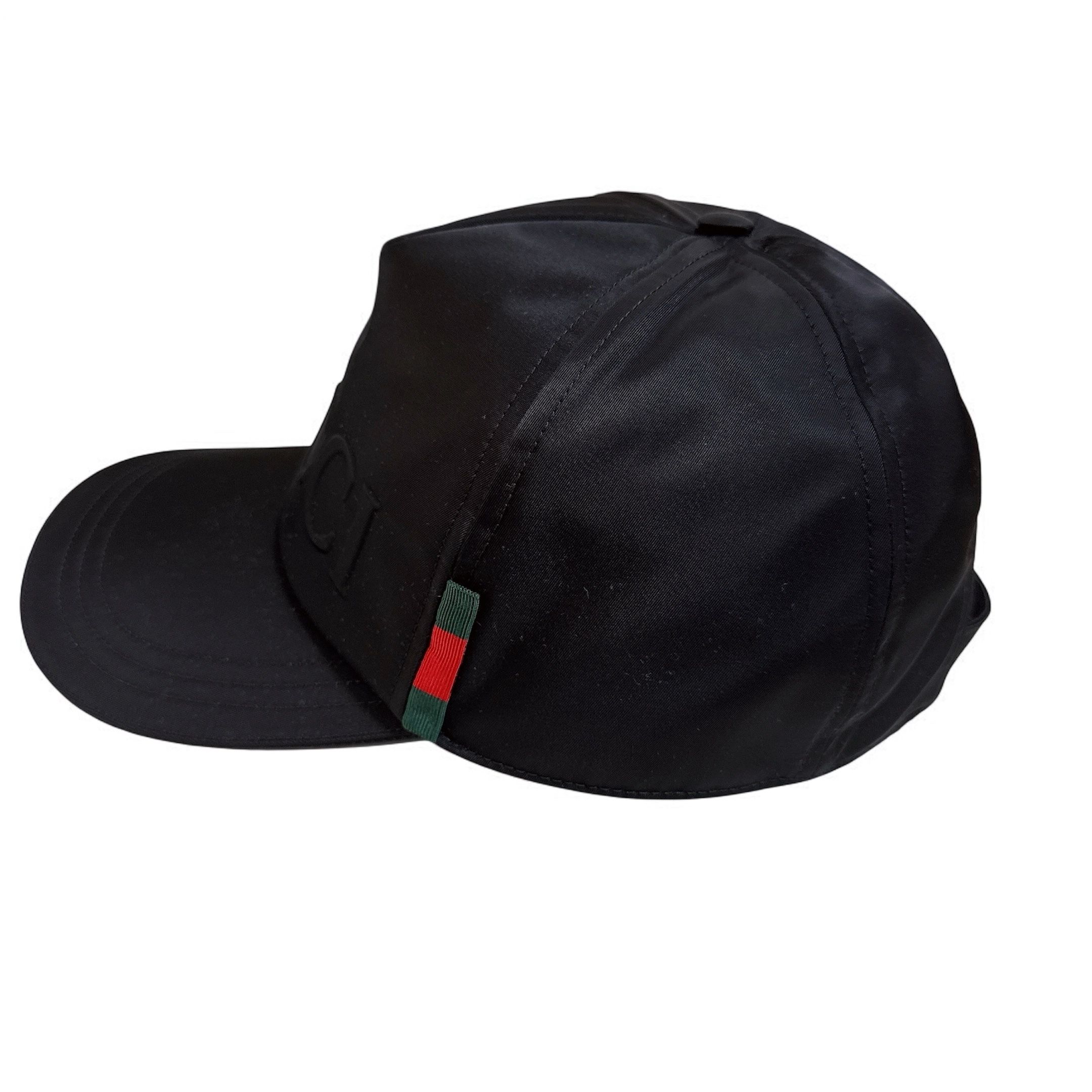 関税込□GUCCI(グッチ) ロゴ付き ナイロン ベースボールキャップ