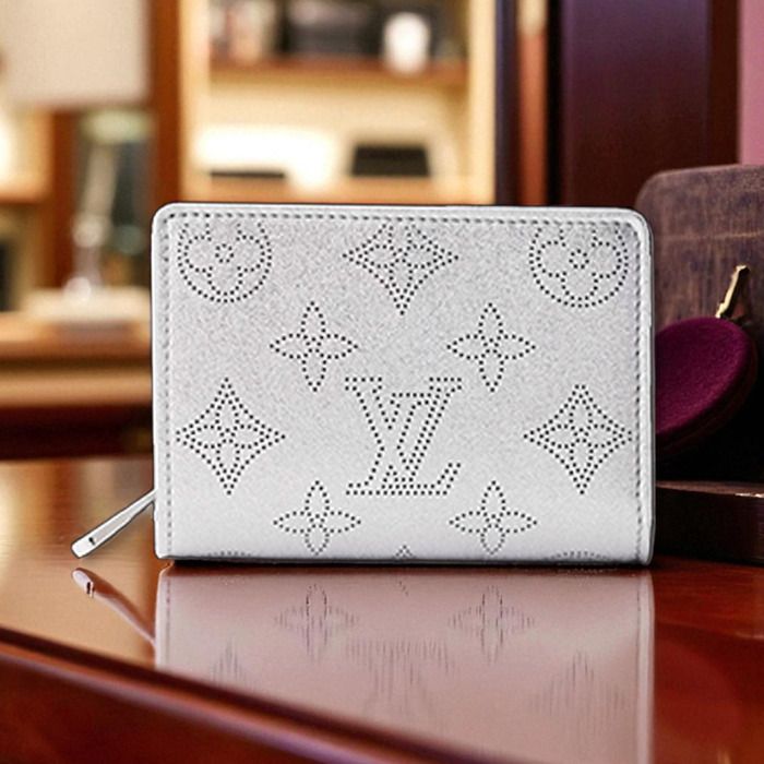 安心の国内発送】Louis Vuitton ポルトフォイユ・クレア/新作! (Louis