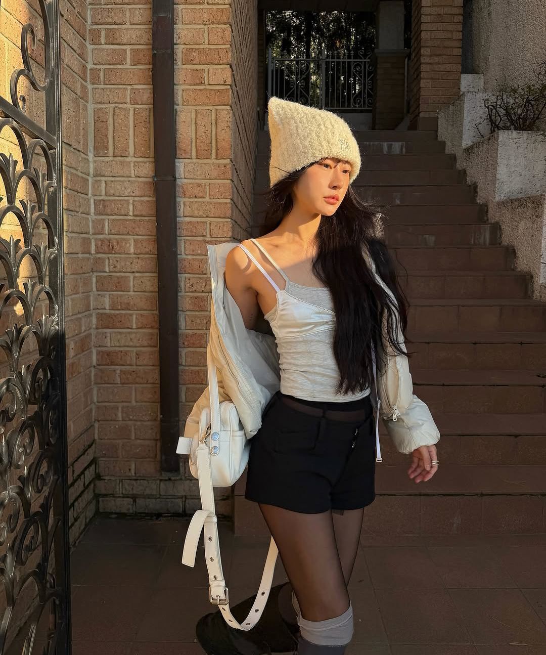 aespaカリナ着用☆MLB Plush Meow Beanie 猫耳ニット帽 Cream (MLB