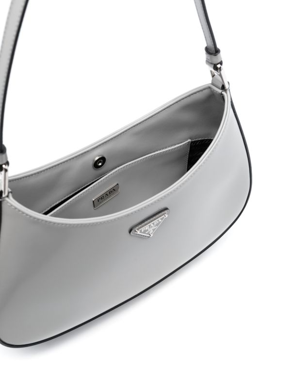 Prada クレオ レザーショルダーバッグ | グレー | FARFETCH JP