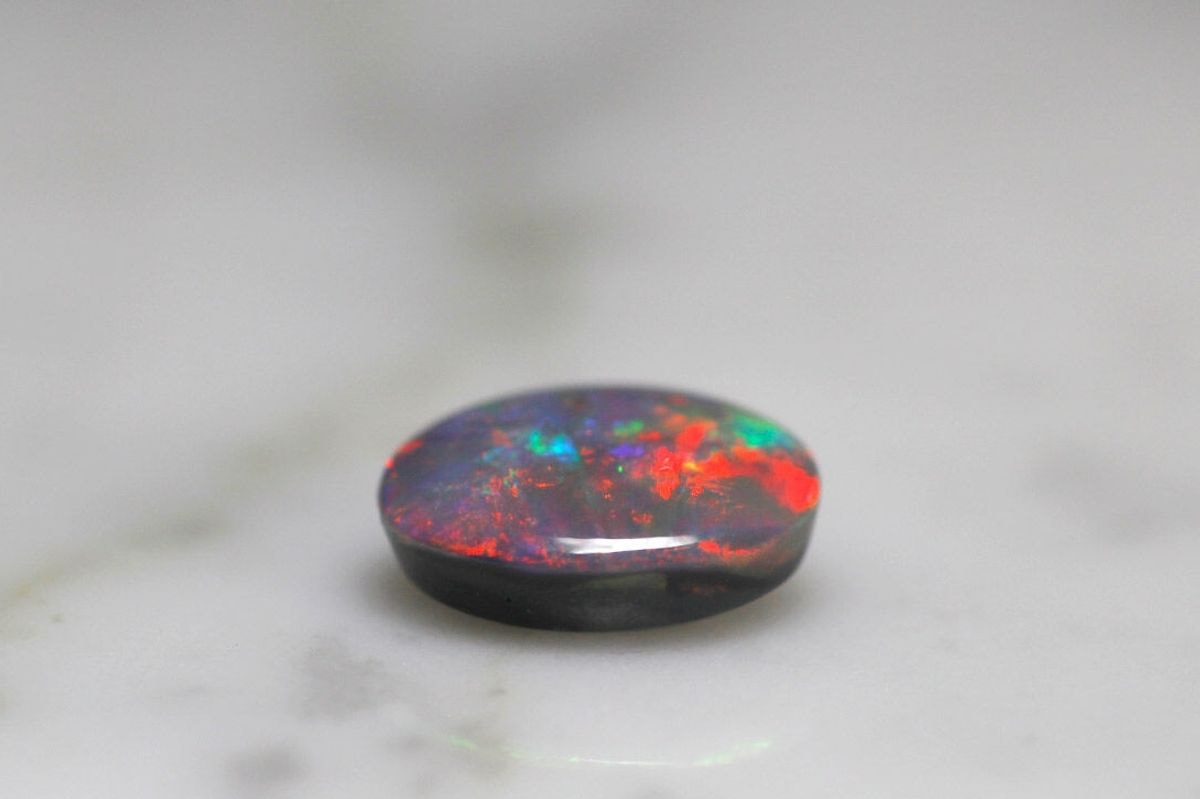 天然ブラックオパール 2.11ct [オーストラリア産ライトニングリッジ ]