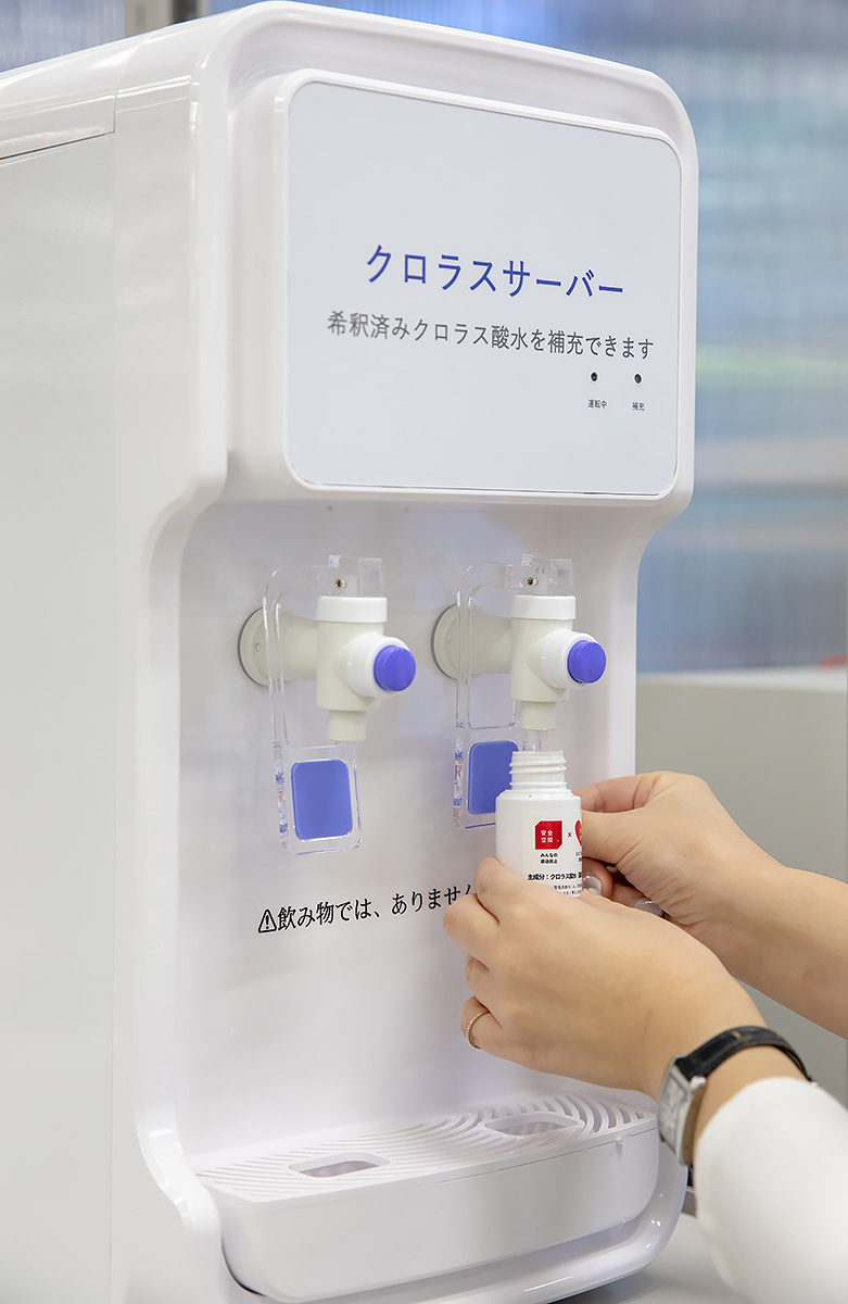加湿器 デヴィルスエーシー クロラス除菌ウォーター 亜塩素酸水DVAC-1500｜