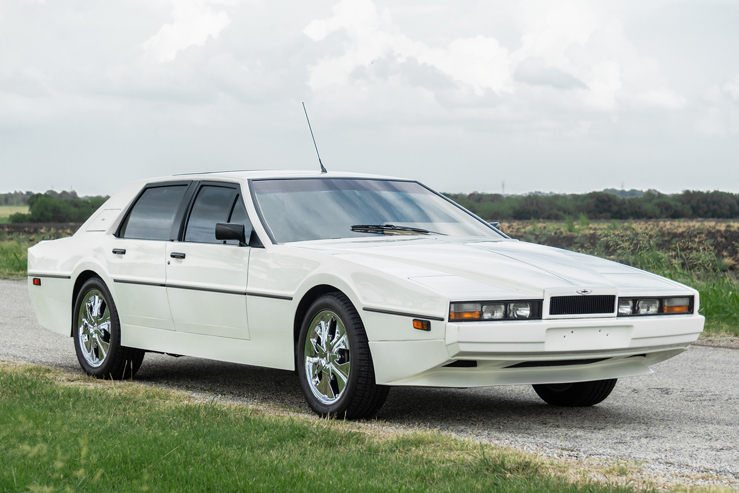 アストンマーティン・ラゴンダAston Martin Lagonda 両面看板 【公式通販】