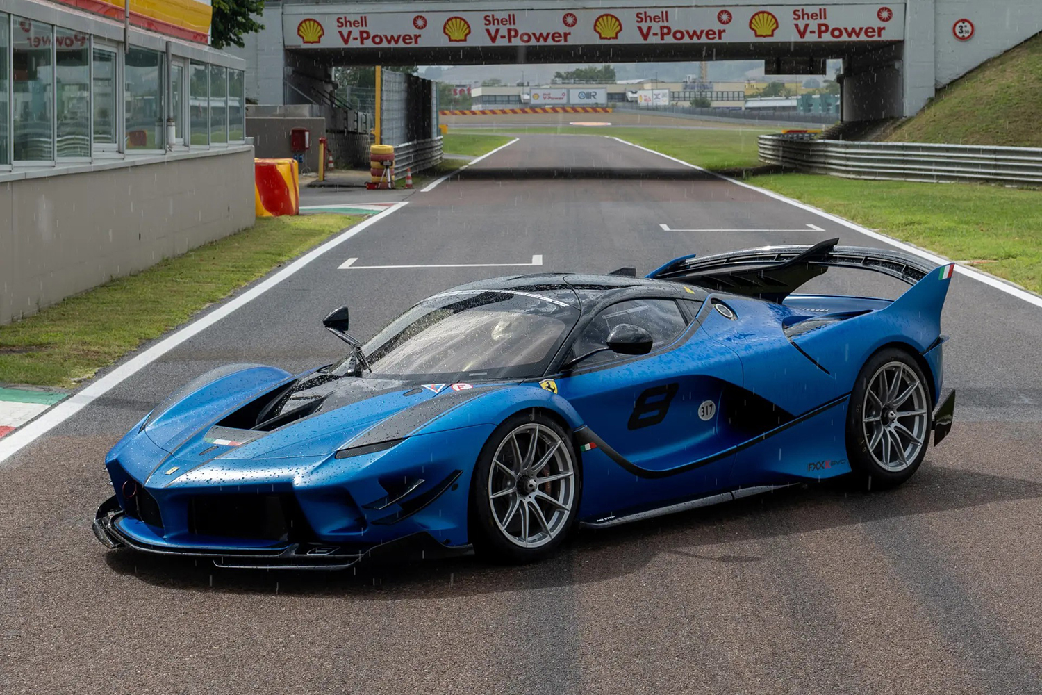 42台総額132億円の規格外オークション 史上稀なハイパーカー競売が示し